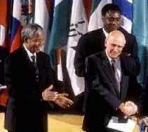 Mandela et De Klerck, gagnants du prix Nobel de la paix